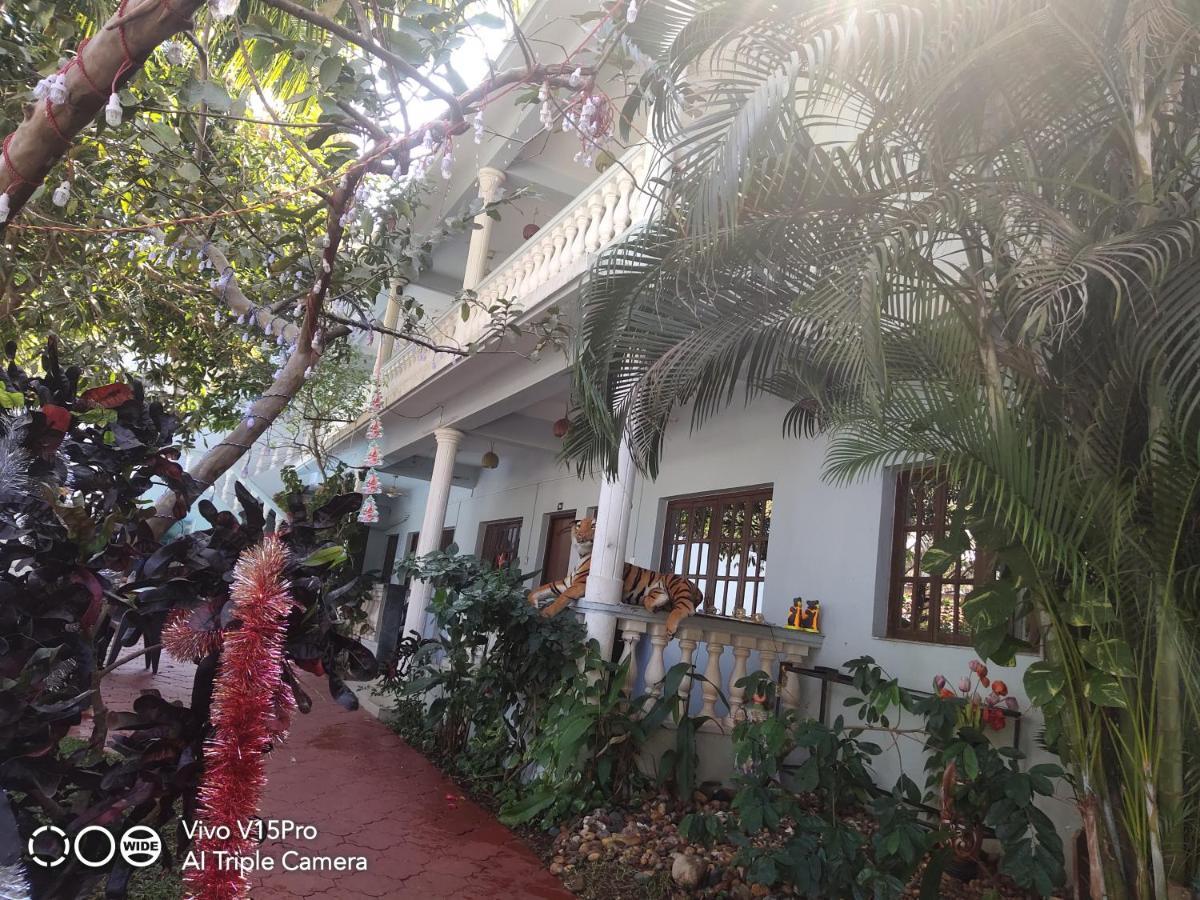 Tanisha Guest House Bogmalo Ngoại thất bức ảnh
